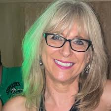 Can anyone recommend somewhere/ someone local or surrounding areas that is  good at technical scissor cuts for men with medium long hair please I'm  quite new to the area and don't want