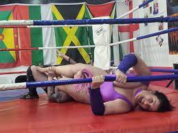 Ina black wrestling