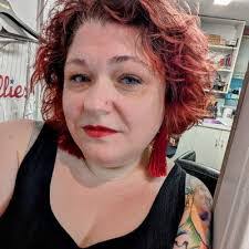 Aimee Robidoux's Instagram, Twitter & Facebook