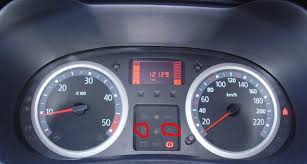 Salut, je voudrai savoir, sur une clio 2, ya le voyant rond de sujet: Signification De Ce Voyant Clio Renault Forum Marques Automobile Forum Auto