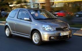 El toyota yaris sedán cuenta con frenos de disco ventilados de 14 pulgadas para las ruedas delanteras y frenos de tambor traseros. Toyota Yaris 3p 1 5 Vvt I T Sport 2003 2005 Precio Y Ficha Tecnica