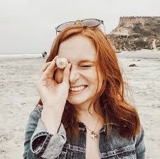 Gretchen Metzger's Instagram, Twitter & Facebook