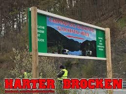 Schüsse zerreißen die friedliche stille im harz, und wenig später liegt vanessa, die hübsche, vielbegehrte schützenkönigin aus st. Harter Brocken Posts Facebook