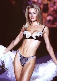 Abigail elphick has been branded on social media as the victoria secret karen due to a viral video. Karen Mulder For Victoria S Secret 1998 Modelisme Mannequins Victorias Secret Victoria S Secret