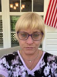 Using baking soda to clean sink