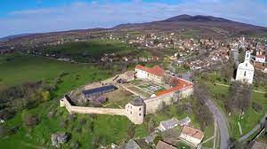 Among the most significant hungarian heritage from the middle ages is the castle built on a benedictine monastery commissioned by king st stephen. Pecsvaradi Var Weboldala Pecsvaradi Var