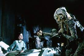 Le labyrinthe est la première des epreuves créées par le wicked que les candidats devaient tenter de résoudre. Critique Le Labyrinthe De Pan De Guillermo Del Toro Critikat
