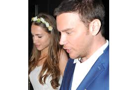 Sinan akçıl, 2017 daf bama müzik ödülleri'nde sevgilisi otilia ile çifte ödül heyecanı yaşadı. Sinan Akcil Unlu Mankenle Yakalandi Sanal Basin