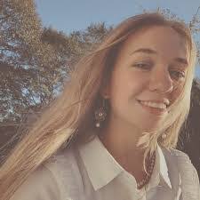 Carley Rogers's Instagram, Twitter & Facebook