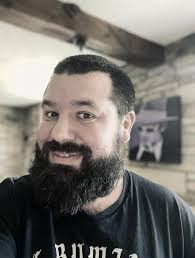 hello everyone. let me introduce myself. My name is Chris Dobber and I live 