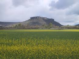 Table Rock Outside Medford Oregon In Jackson County It S About 40 Miles From The California State Line Southern Oregon Jackson County Oregon