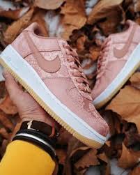 Melde dich bei facebook an, um dich mit deinen freunden, deiner familie und personen, die du kennst, zu verbinden und inhalte zu teilen. 11 Nike Air Force 1 Low Clot Rose Gold Silk Ideas