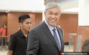 Jul 08, 2021 · datuk seri ahmad zahid hamidi is the president of the united malays national organisation (umno) since 2018 and has also been a member of the malaysian parliament for bagan datuk, perak since 1995. Zahid Hamidi Sets 3 Conditions In Reply To Mahathir Free Malaysia Today Fmt