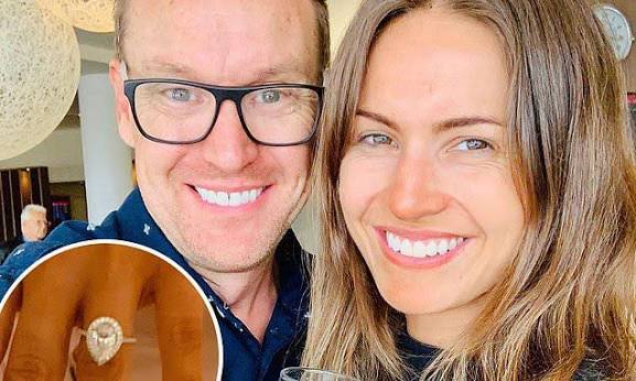 It seems impossible: Home and Away star Dan Ewing spotted with strange girl,  suspected of cheating
