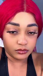 Exploring Suze's Creative World: Art and Inspiration