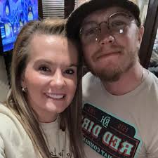 Who can transport a 5th wheel from Missouri to Watford City?