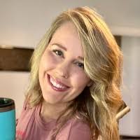 Amanda Echols's Instagram, Twitter & Facebook