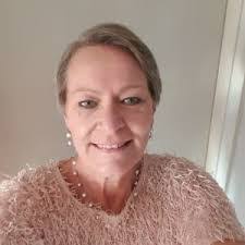 Liz Ackerman's Instagram, Twitter & Facebook