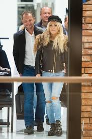 Podobno emil stępień wyprowadził się z ich domu. Doda Z Emilem Stepniem Na Spacerze Producent Przypakowal