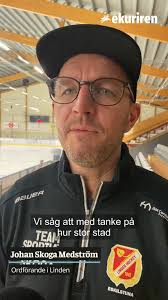 Tidigare var avgiften runt 1 700 kronor per barn. Numera är det helt gratis  att lira i Lindens hockeyskola.,