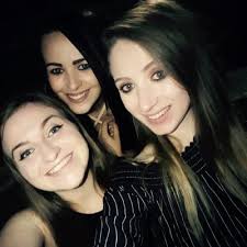 Em Jones (@emroseyy)