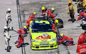 In 84 pit stops took about 30 seconds. Xpb Images