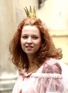 1991) se poprvé před kamerou objevila v pohádce tři srdce. Berenika Kohoutova Fdb Cz