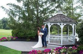 Summertime Blue Bell Country Club Wedding In Pa Country Club Wedding Bluebells Summer Blue