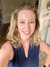 Amber Sv's Instagram, Twitter & Facebook