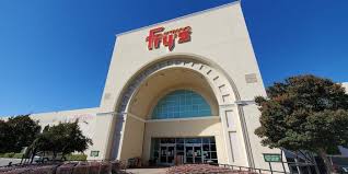 Campbell — fry's electronics is closing down another south bay store as customers continue to report mysteriously empty shelves at stores across the country. Fplwvvffdrhmmm