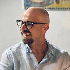 ⚫ Dolore in provincia di Napoli: Luigi muore a 22 anni mentre è in vacanza  con gli amici