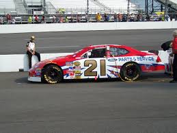 First Rir 2005 The Wood Brothers Racing 21 Sits Along Pit Road Nascar Race Cars Ford Racing Nascar Racing
