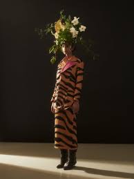 Peggy clark on seotud selle ettevõttega. Mary Lennox