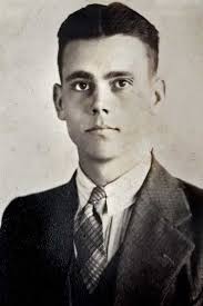 Edith Forehand's Instagram, Twitter & Facebook