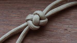 Works great for outdoor, camping and survival uses. How To Tie A Crown And Diamond Knot Abok 784 Diamond Knot Lanyard Knot Knot Tying Tutorial