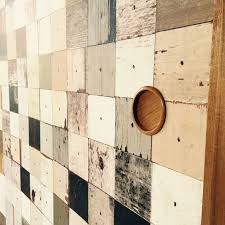 古ダサい ふすま を何とかしたい 壁紙貼ってdiy ビンテージ風やパリ風 男前系も自在な変身ぶり limia リミア 壁紙 diy ふすま 壁紙 ふすま リメイク