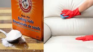 C&aacute;ch giặt sofa bằng baking soda đơn giản, hiệu quả, nhanh ch&oacute;ng |  Cleanipedia VN