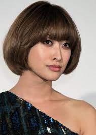 20 Bobs For Round Faces Askhairstyles Short Hair Styles Hair Styles Medium Bob Hairstyles