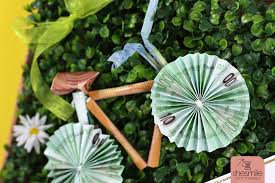 Drachen für kinder unter 3 jahren. Ein Fahrrad Aus Geldscheinen Zum 60 Geburtstag Shesmile