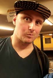 My name is Roland and I am 42 years old. I support you with a donation to  become mother. To let you know who I am and how I offer the donation