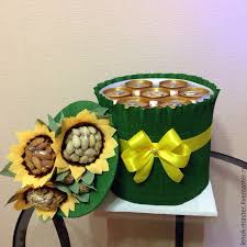как сделать букет из пива и закуски своими руками Yarmarka Masterov Ruchnaya Rabota Handmade Idei Podarkov Podarki Buket Iz Konfet