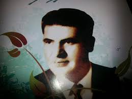 ارجعي يا نعمة عصور القديمي يا مهد الحبّ والنّيّه السّليمه انا دايب عا ساعة  ملتقاكي ونار الشّوق عم ترعى صميمي قدر ما يغيب عن عيني حلاكي بنفسي ذكرياتك  مستديمه وعيوني شاردي بتركض