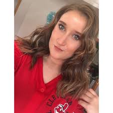 Brianna Malave's Instagram, Twitter & Facebook