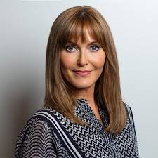 Tracy Paxton's Instagram, Twitter & Facebook