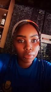 Farrah Henderson's Instagram, Twitter & Facebook