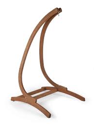 Add a hanging chair with stand to upgrade the style statement of your home decor. Optimist Hangestuhl Stander Holz