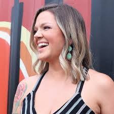 Vanessa Leigh's Instagram, Twitter & Facebook