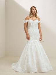 plus size wedding dresses plus collection pronovias