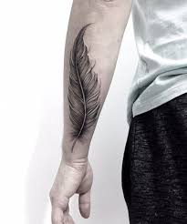 Feather Tattoo By Danielagiorgione Danielagiorgione Feather Feathertattoo Tattoo Dovme Kus Tuyu Dovmeleri Kol Bandi Dovme