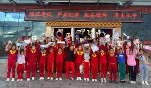 Tibetan Deqin County Second Primary School--A highland for ...